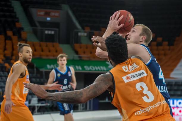 出这种球 出这种球