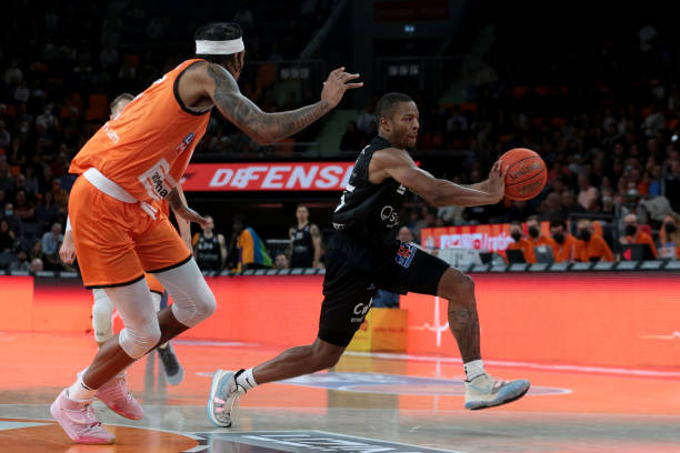 赛增添了浓 赛增添了浓